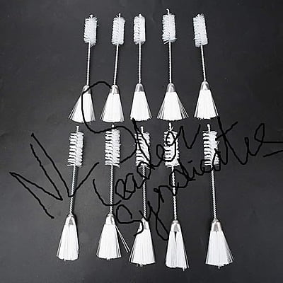 Lint brush for machines cleaning